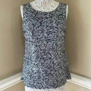 🌸 Dressbarn Collection Shell